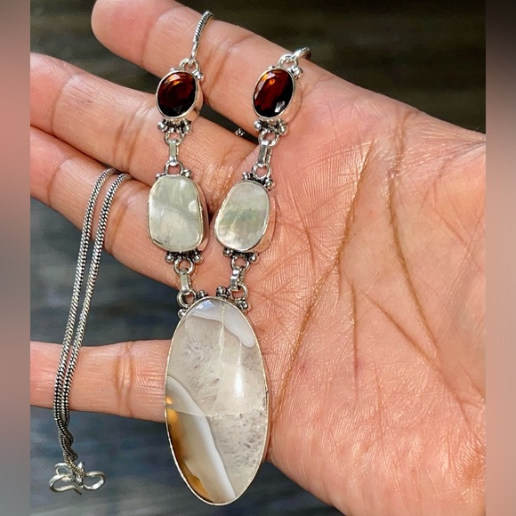 Botswana Lace Agate & Mother Pearl Pendant Necklace - Picture 3 of 10